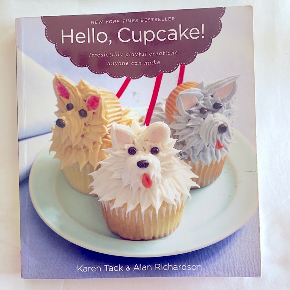 LIKE NEW !!🧁Hello, Cupcake! Irresistible Playful Creations Anyone Can Make. - Picture 1 of 6